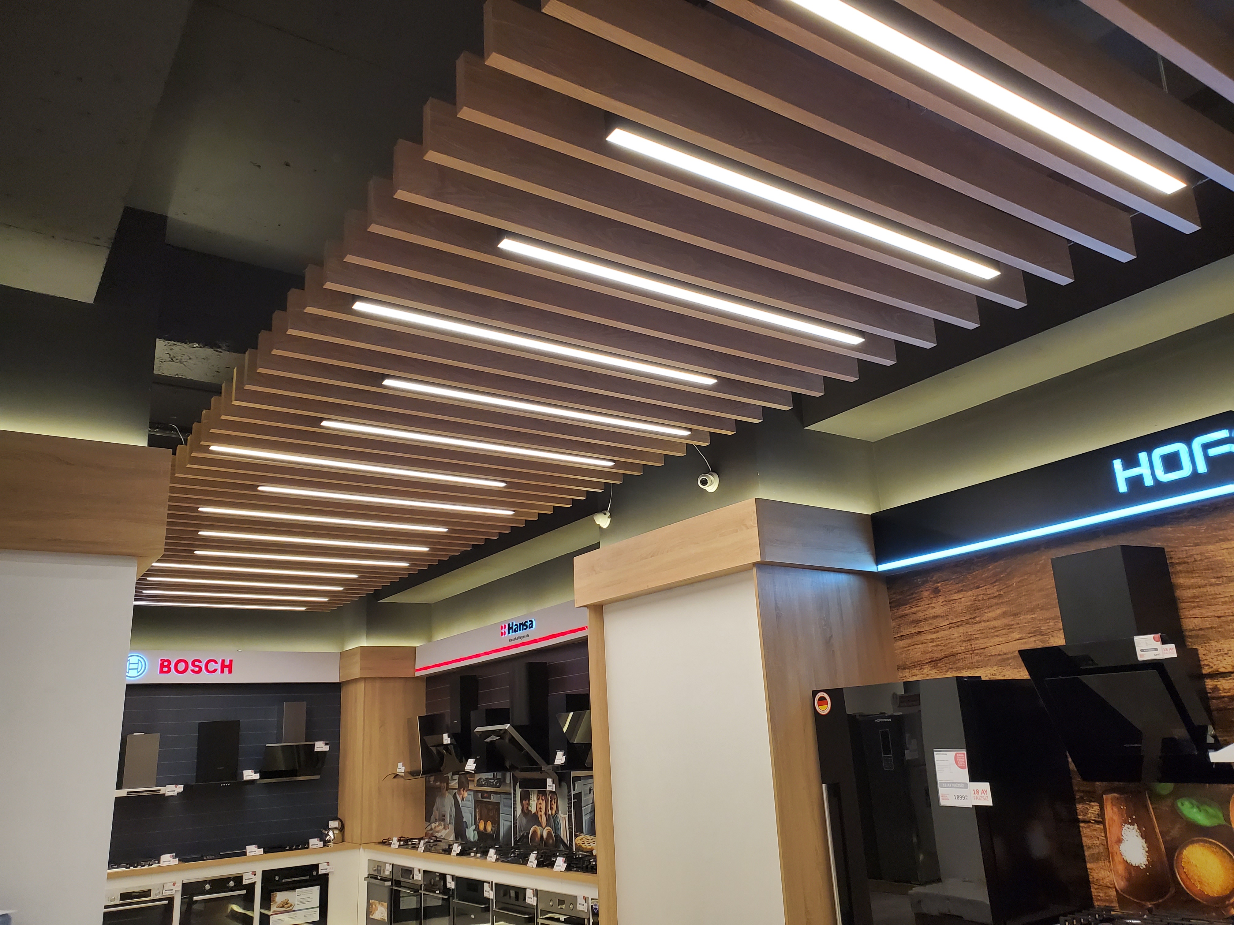 Baffle suspended ceiling system — photo 3
