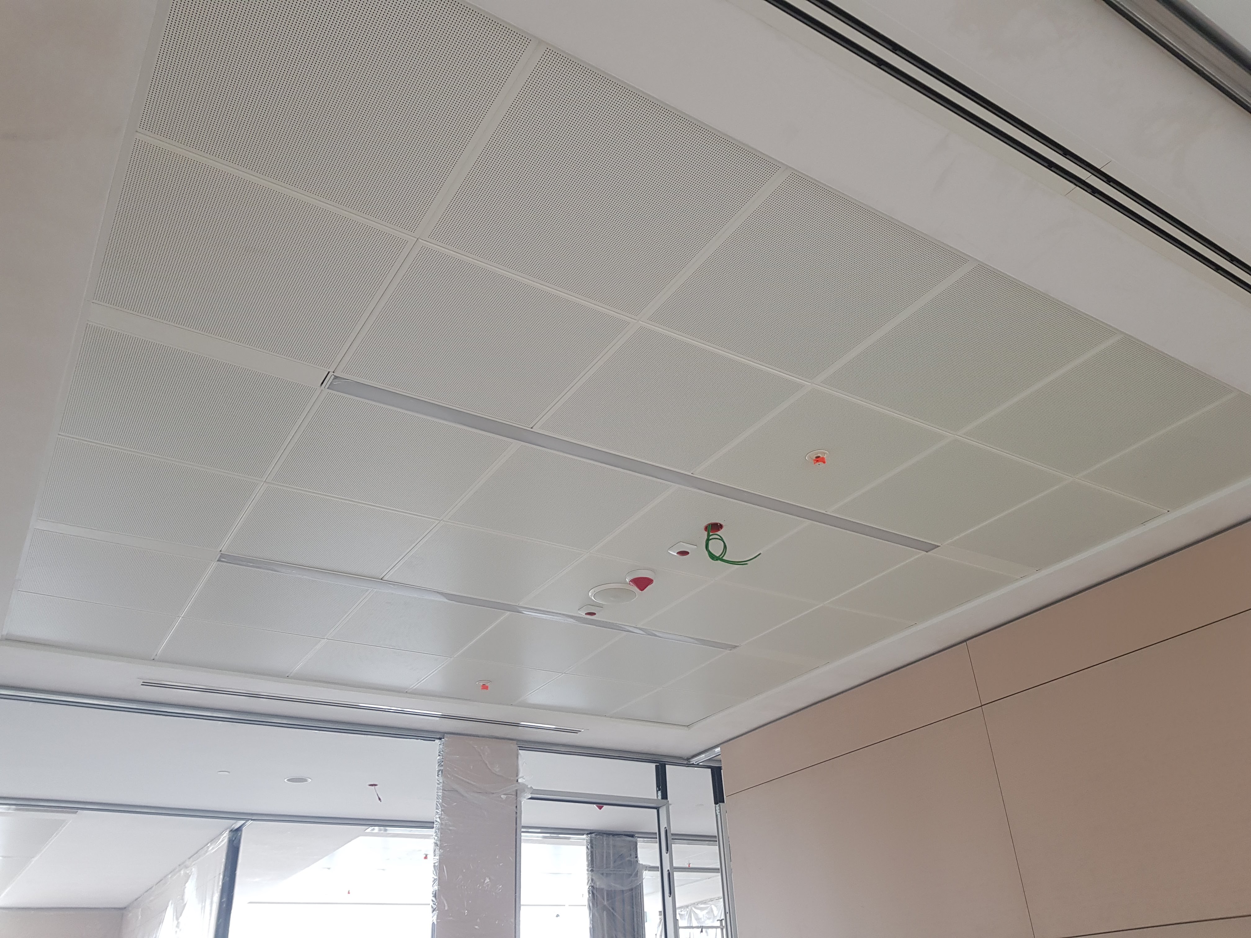 Clip In Panel Metal suspended ceiling — photo 8